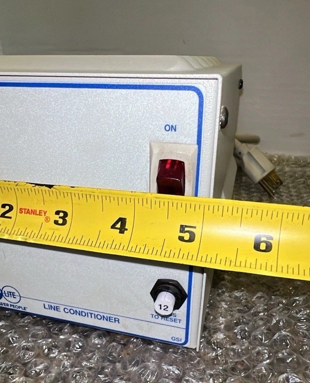 Tripp Lite LC-1200 Voltage Regulator W/ Isobar Spike/Noise Suppression 87-140V