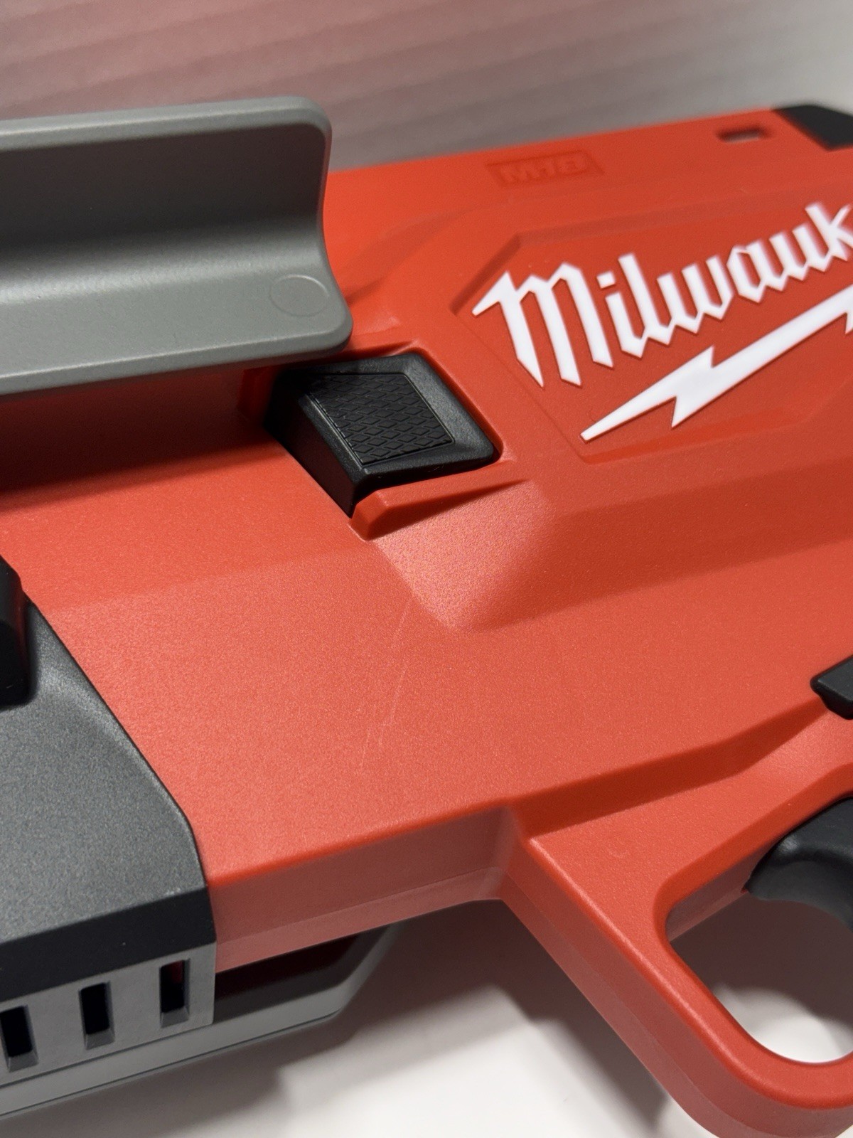 MILWAUKEE 3469-20 M18 FUEL 1/2″-1″ STEEL PIPE CUTTER (TOOL-ONLY)