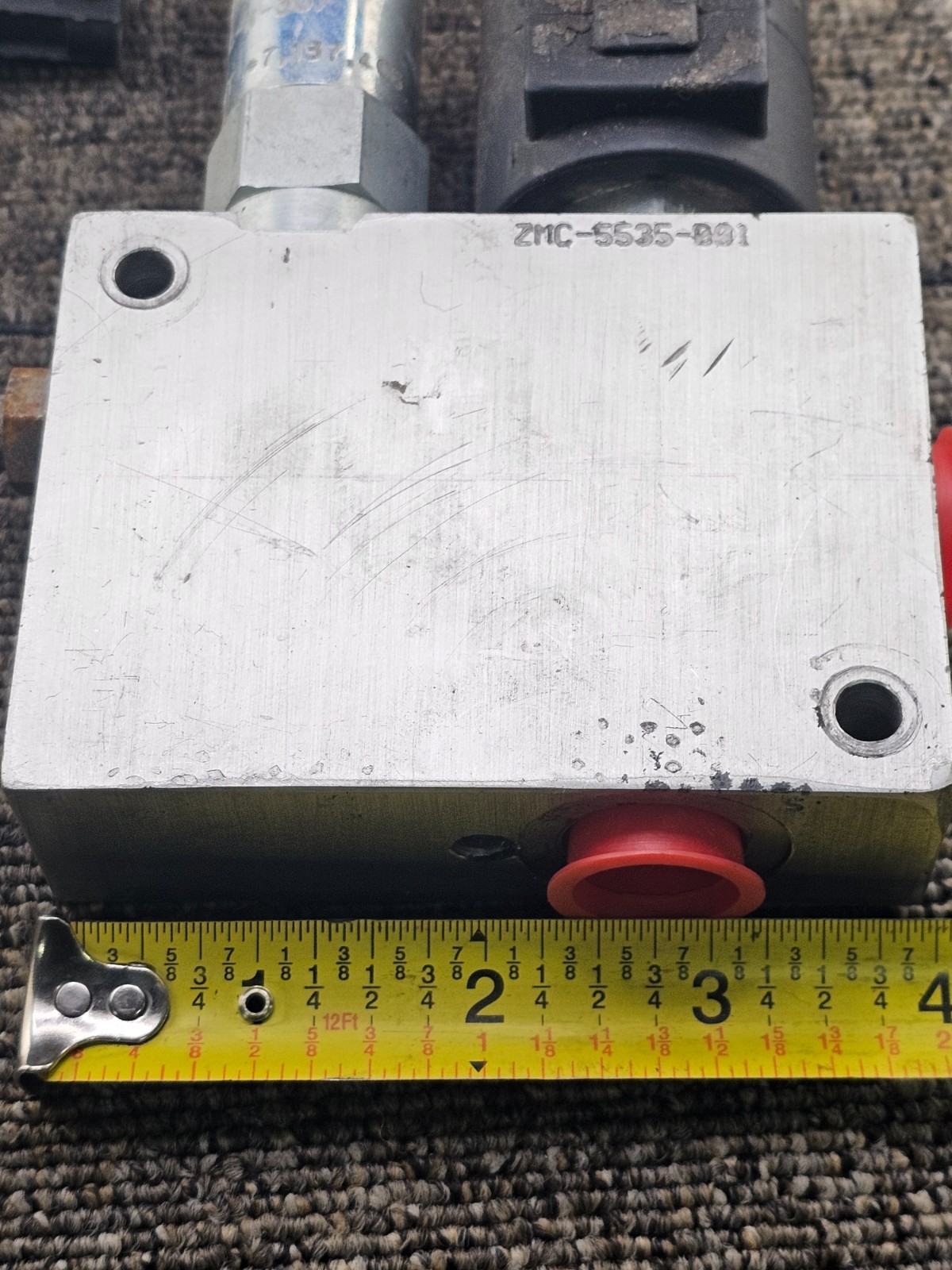 ZMC-5535-001 Hydraulic Control Manifold w/ RV10-26A-0-N-30 Pressure Relief Valve