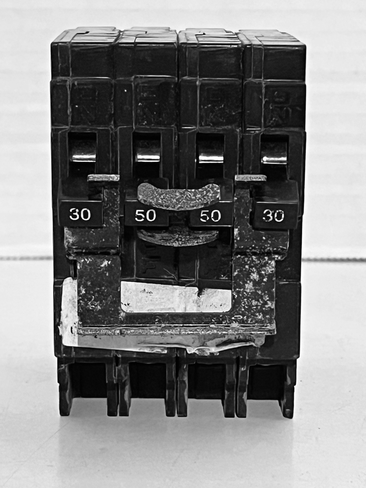 Siemens Q23050CT2 *Read* 30A 50A 120/240V 60Hz 4-Pole Quad Circuit Breaker New