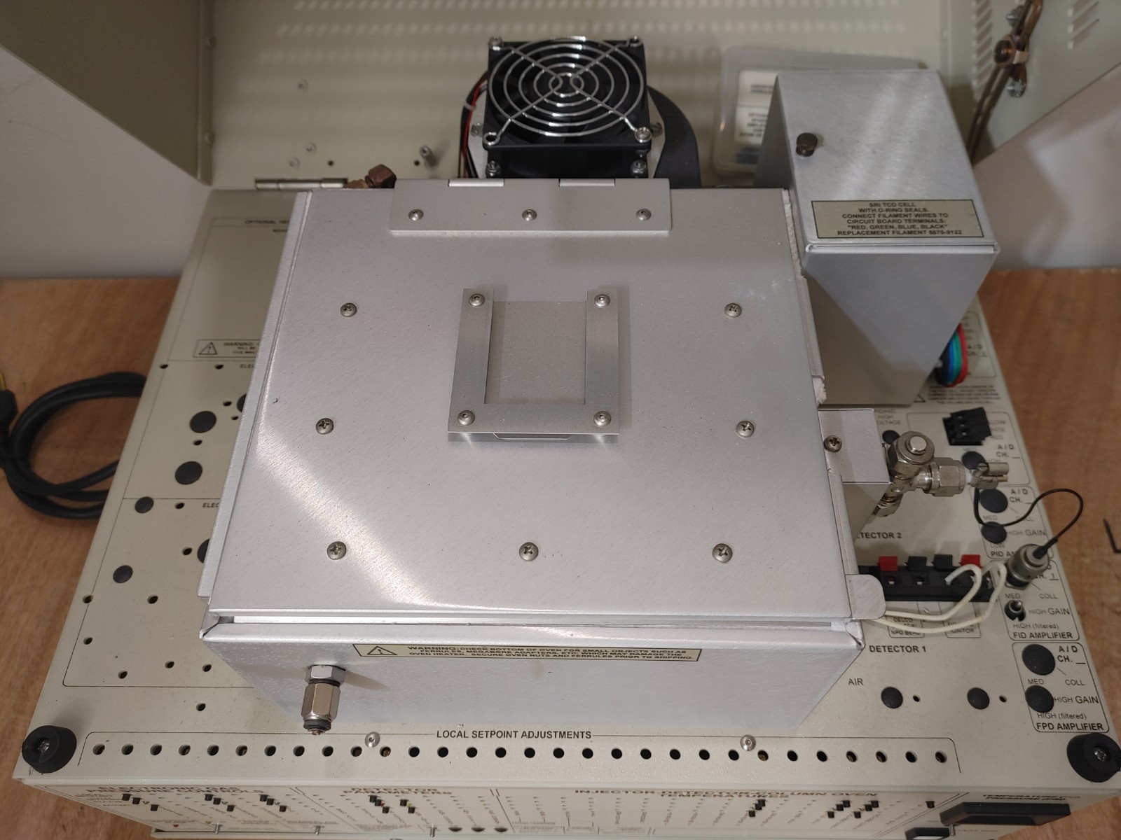 Buck Scientific Model 910 8610C Compact Gas Chromatograph