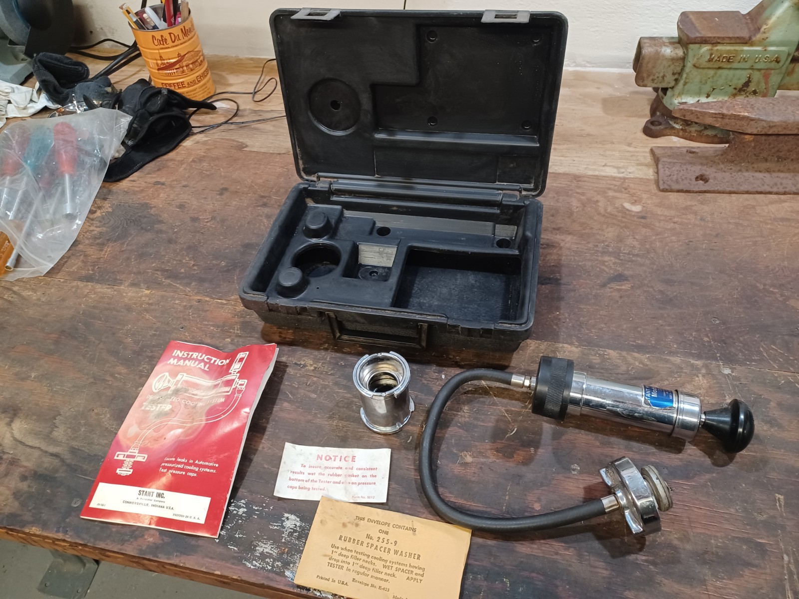 Stant Cooling System Pressure Tester Automotive Black VintageST 255 Kit untested