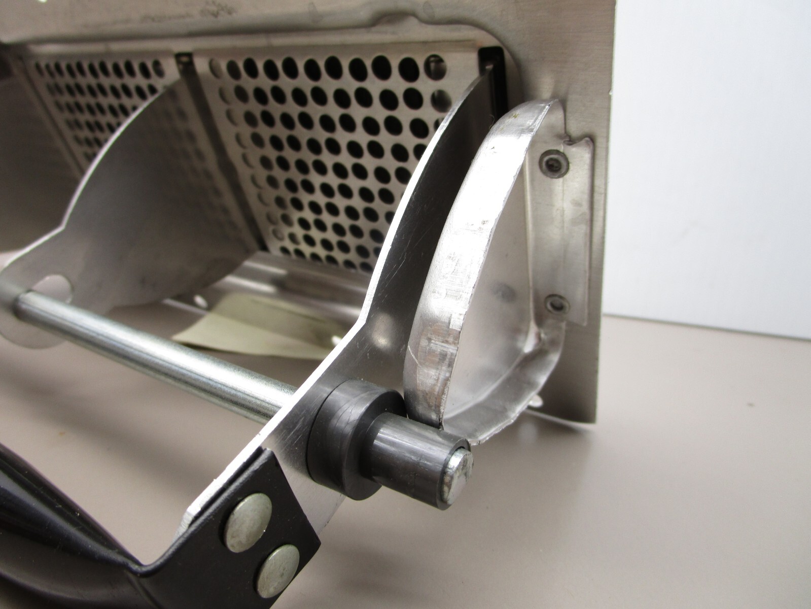 New Flyer 022522 Vent Lower Drivers Side 9″ x 5″