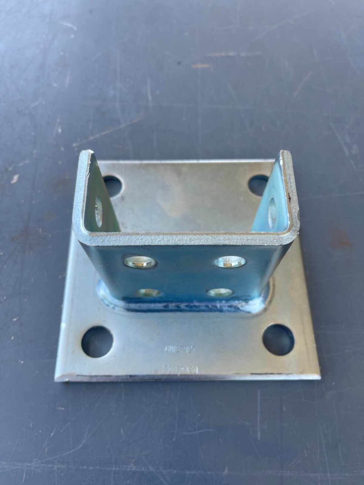 Unistrut P2073ASQ Square Post Base for 1-5/8″ Double Channel Strut
