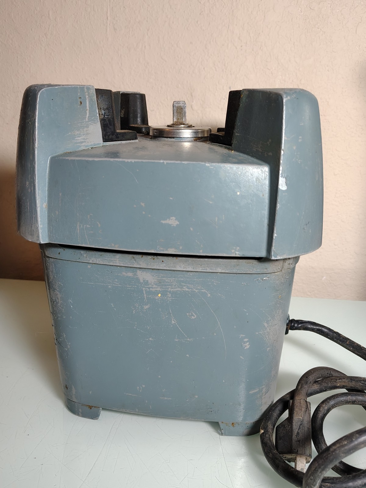 Waring Blender CB6 115 Volts Model 34BL22 Used – Needs Rubber Legs/Pads
