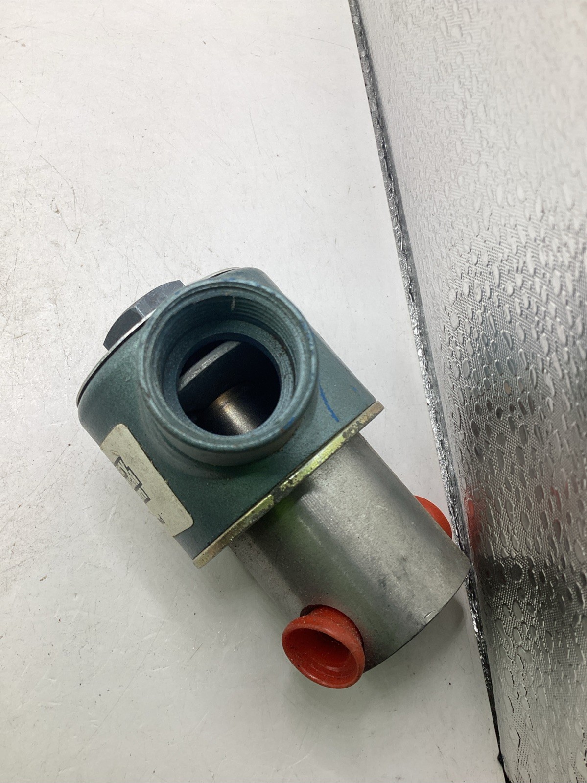 ITT General Controls S311AM02N2AD5 Series 7613A Solenoid Valve Used