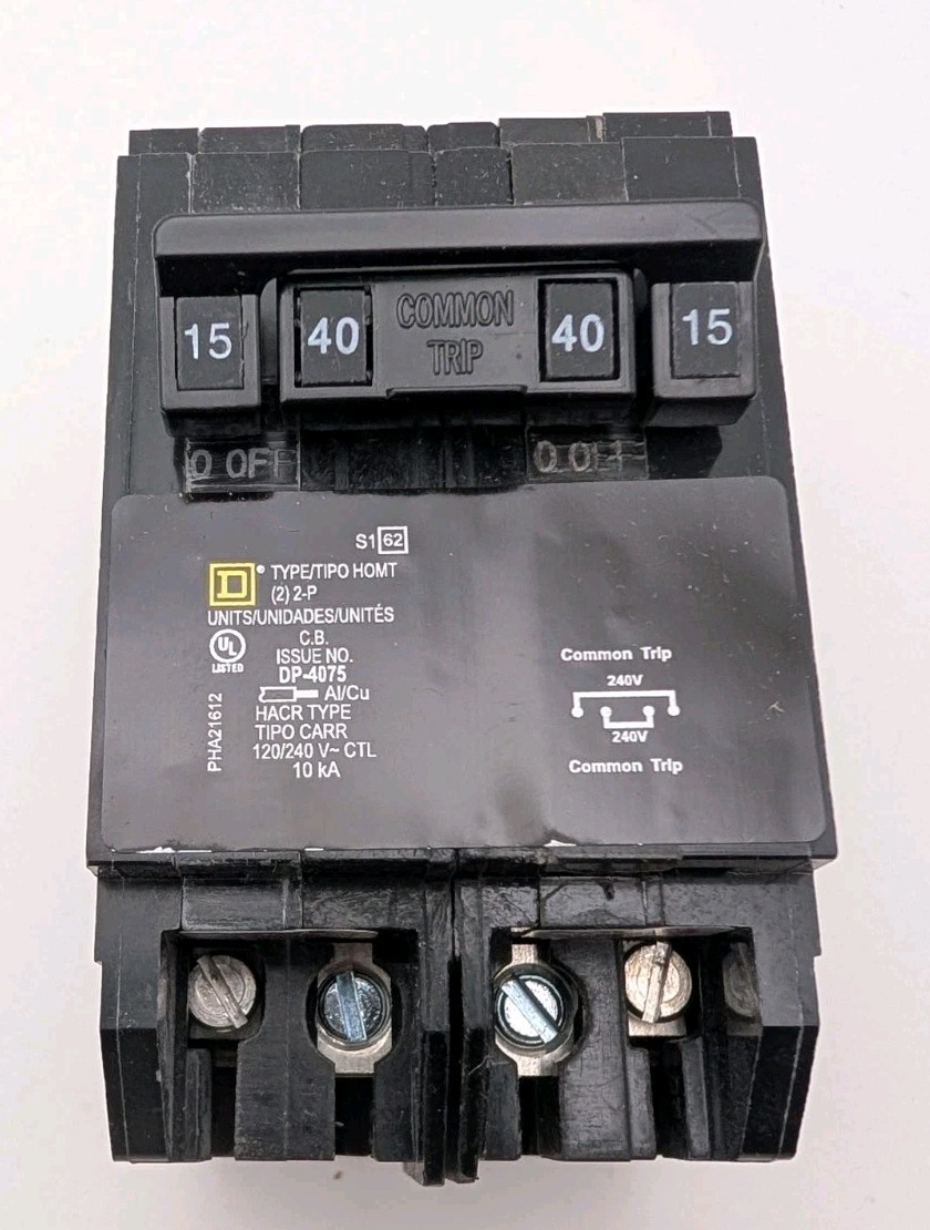 Homeline HOMT215240 Quad 2 Pole 15/40Amp 120 240V Plug In Tandem Circuit Breaker