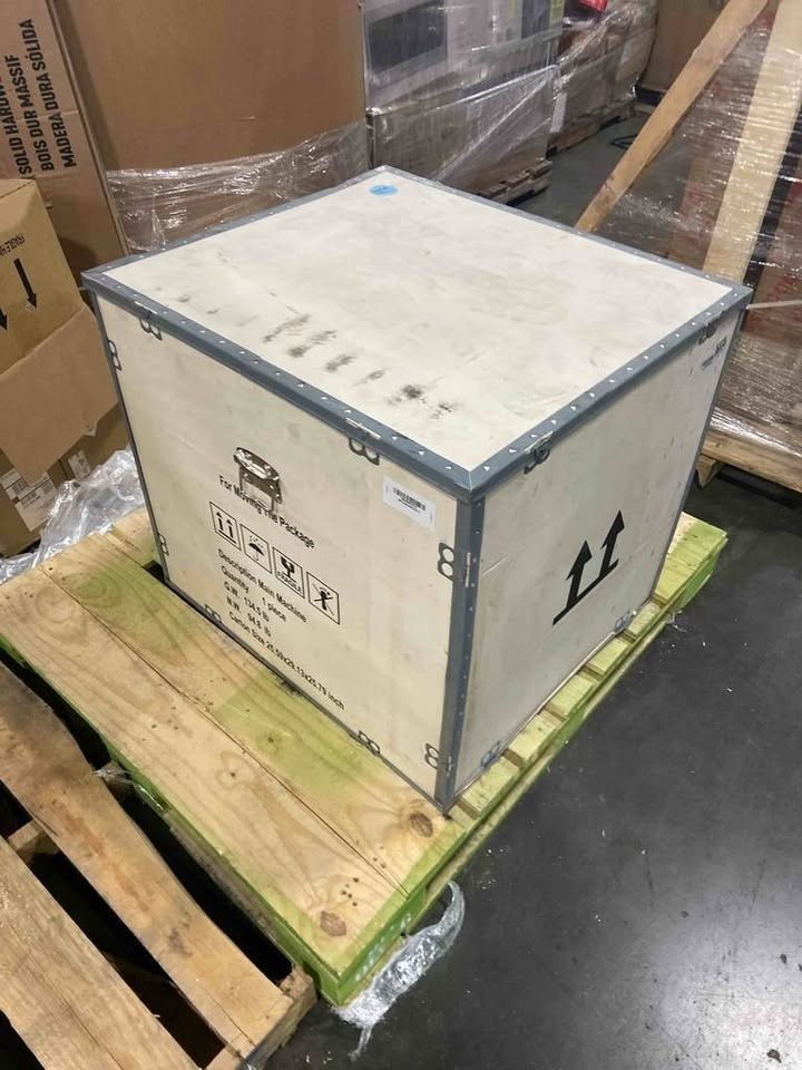 22.24 in. 650 lbs.24-Hours Split Commercial Freestanding Ice Maker