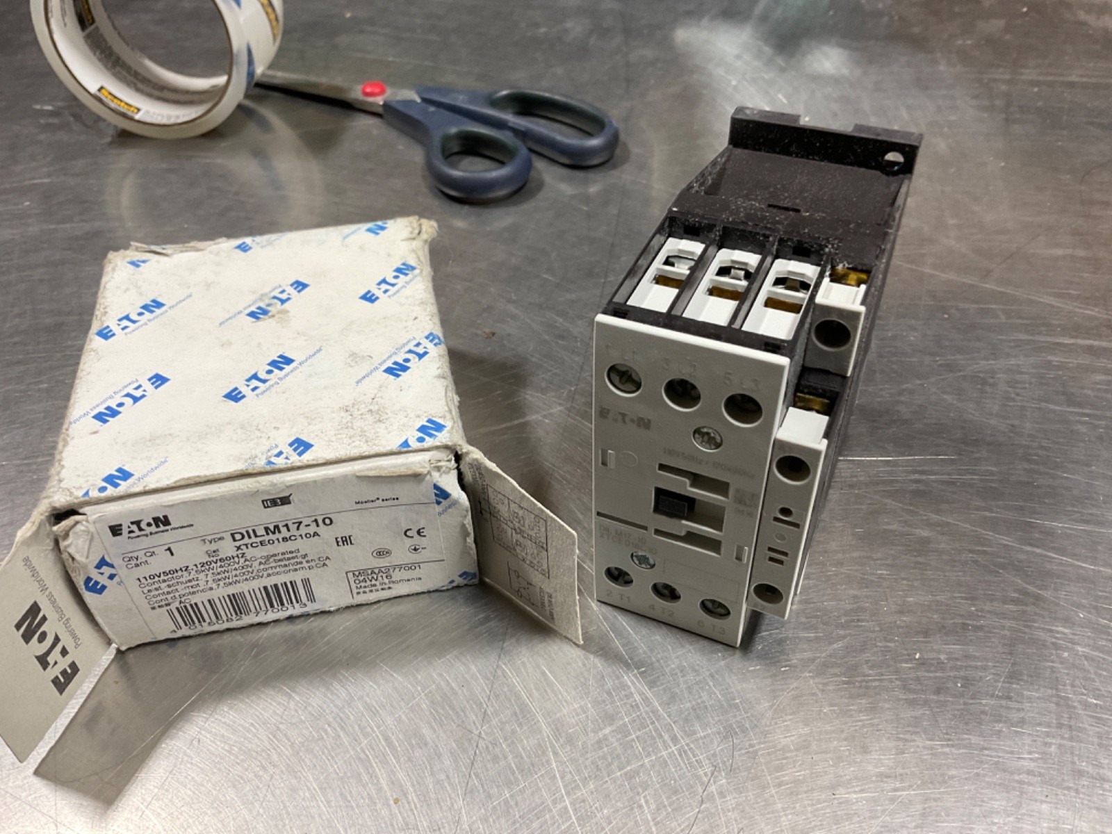 EATON/MOELLER XTCE018C10A MOELLER DILM17-10 110-120V NEW