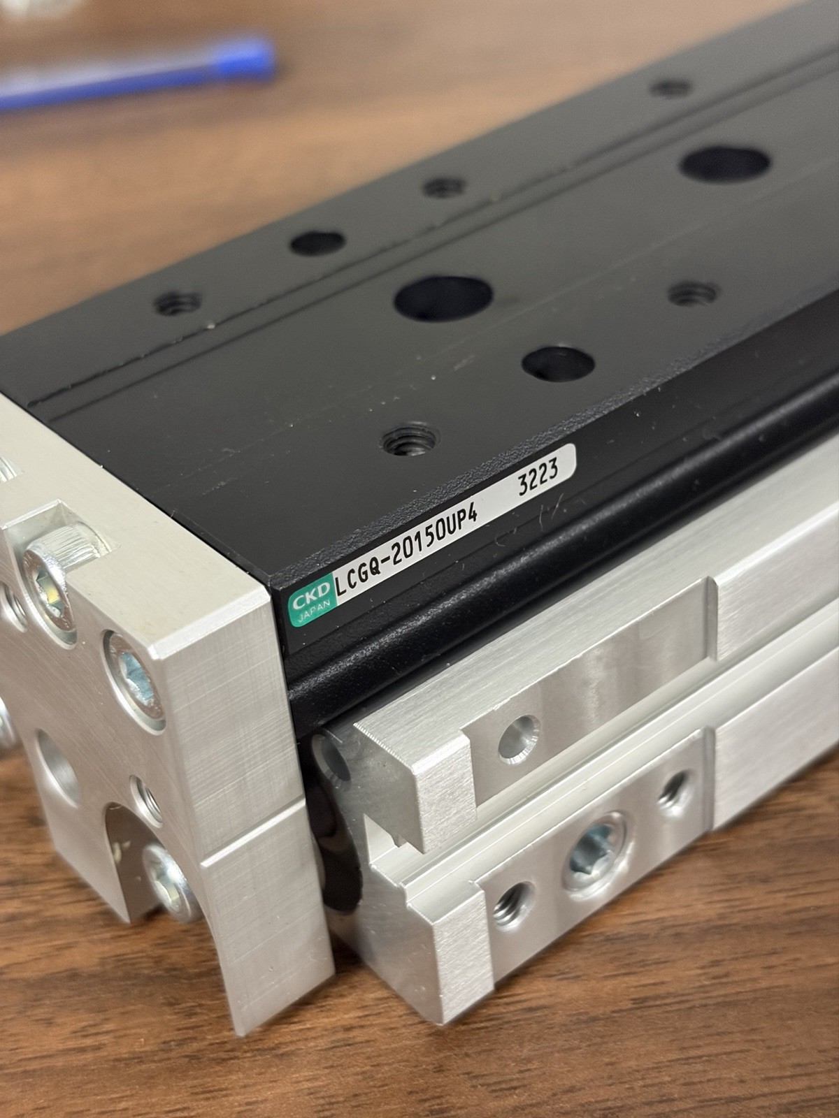 CKD LCG-Q-20-150-UP4 Linear Slide Cylinder w/ Sensor Cable