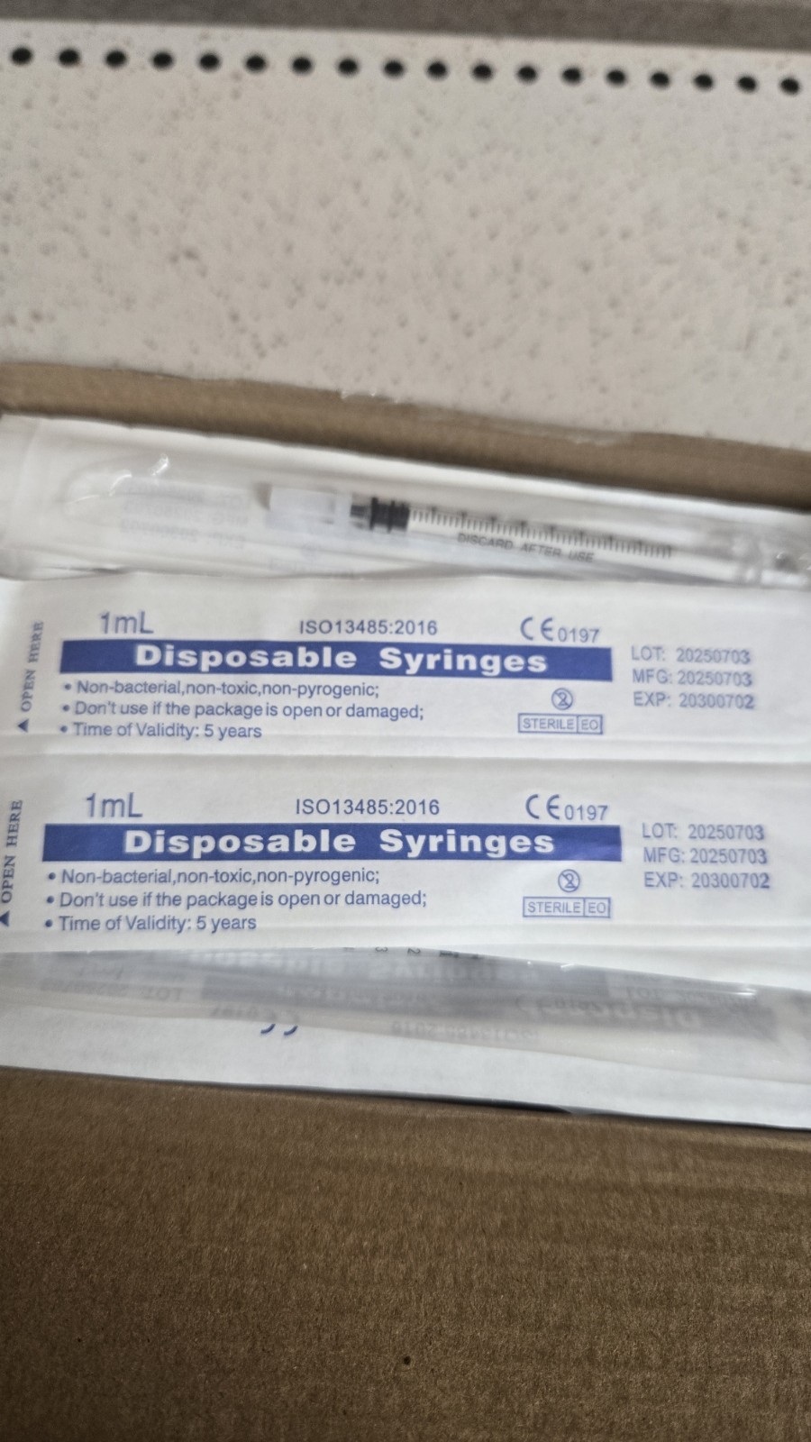 50 Pcs 1mL Oral Syringe Dispenser Luer Slip Tip with Caps Individually Wrapped
