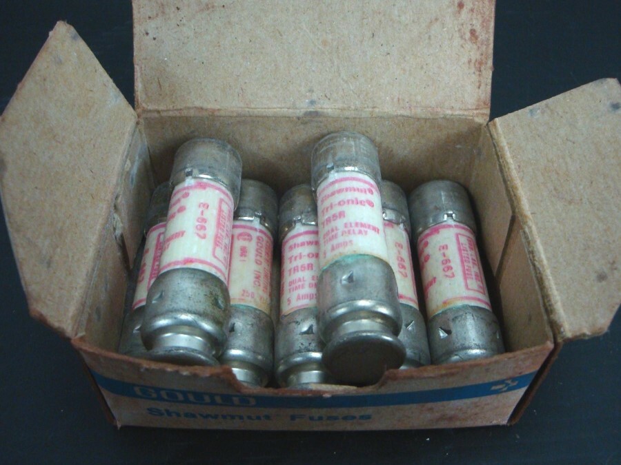 Ferraz Shawmut (BOX of 7) TR5R Time Delay Fuses 5 Amp, 250 Volts