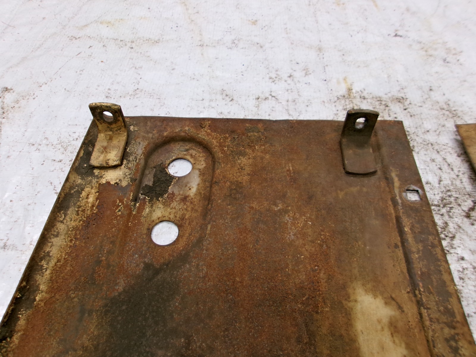 Case 400 600 Tractor Side Panel – Pair
