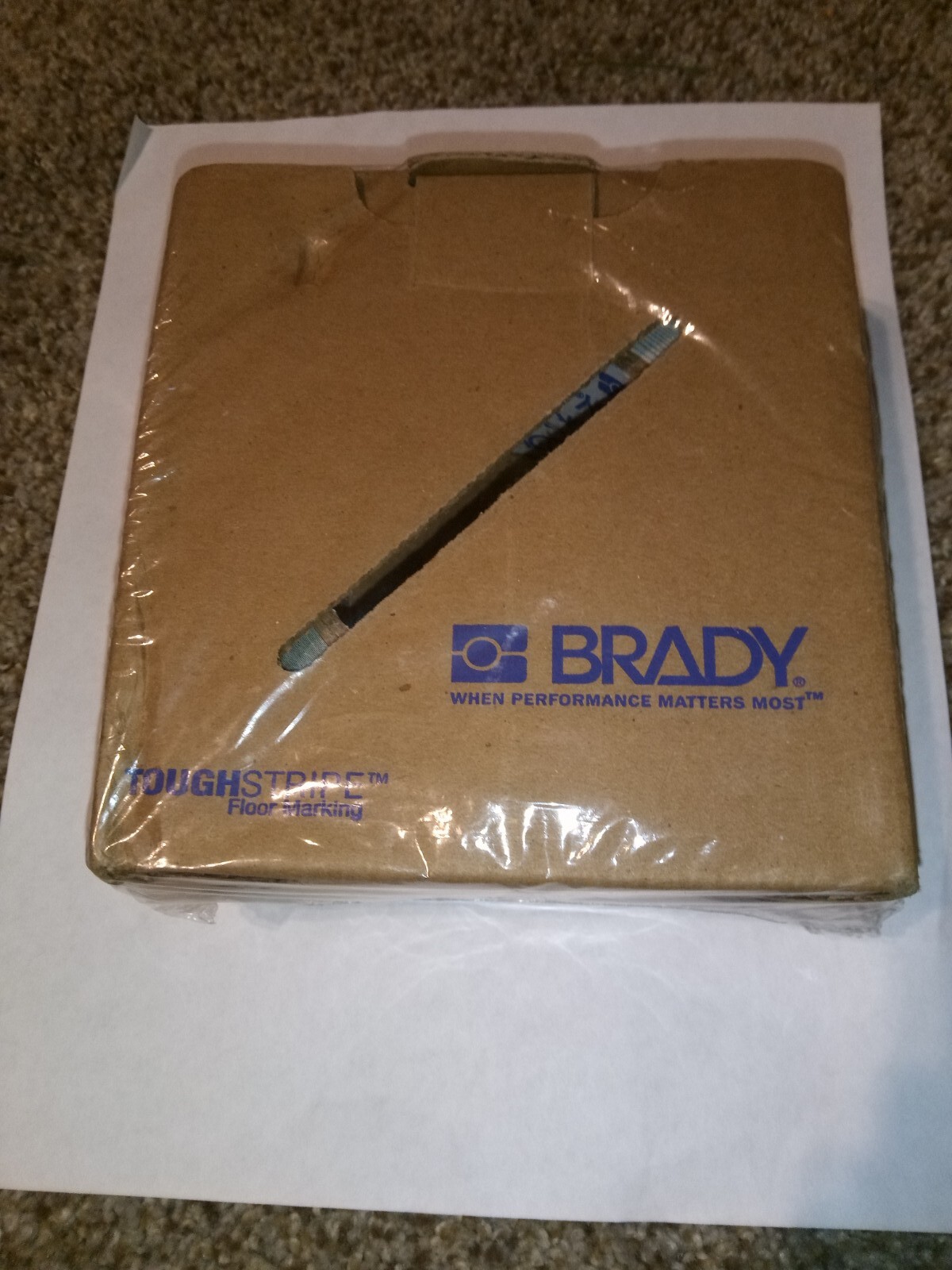 NEW GENUINE BRADY B-514 GREEN 2″ X 100FT TOUGHSTRIP TAPE 50.8MM X 30.5M, 11Z091