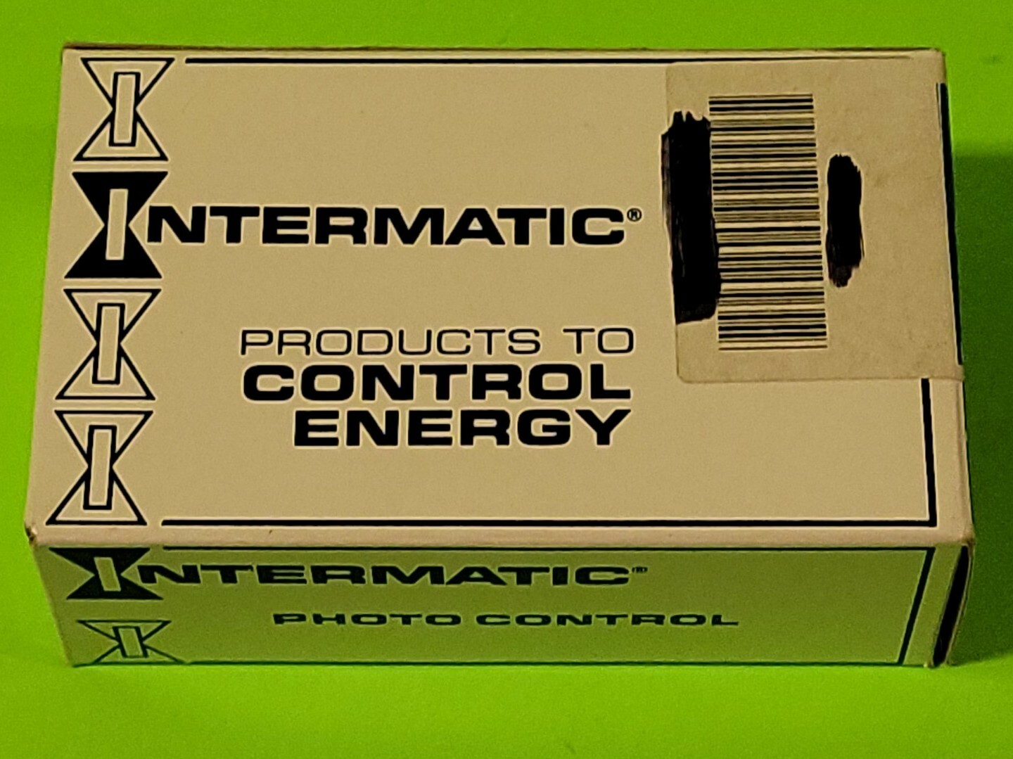 INTERMATIC Model K4123-8 Photo Control 208/277V 3100/4150W 8.3A (15A max).