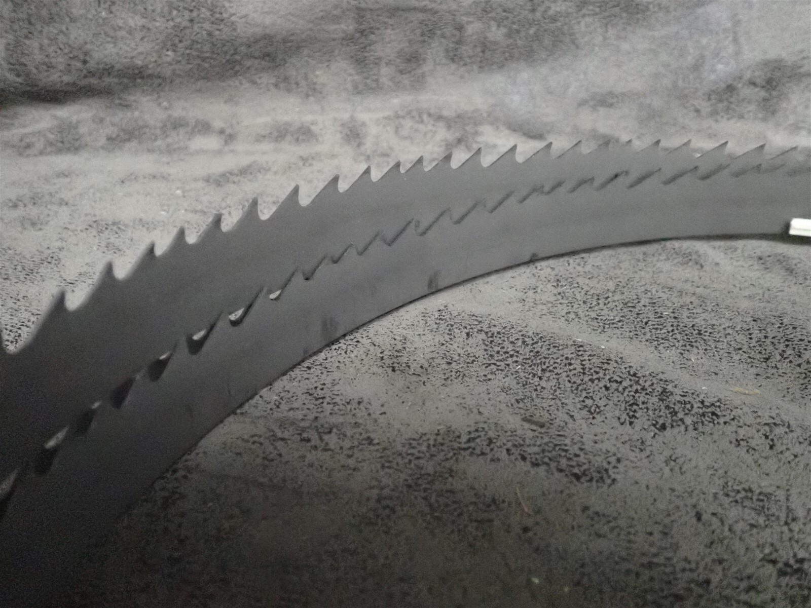 New Marvel 12′ x 1″ 2-3 TPI Bandsaw Blades (AA2)