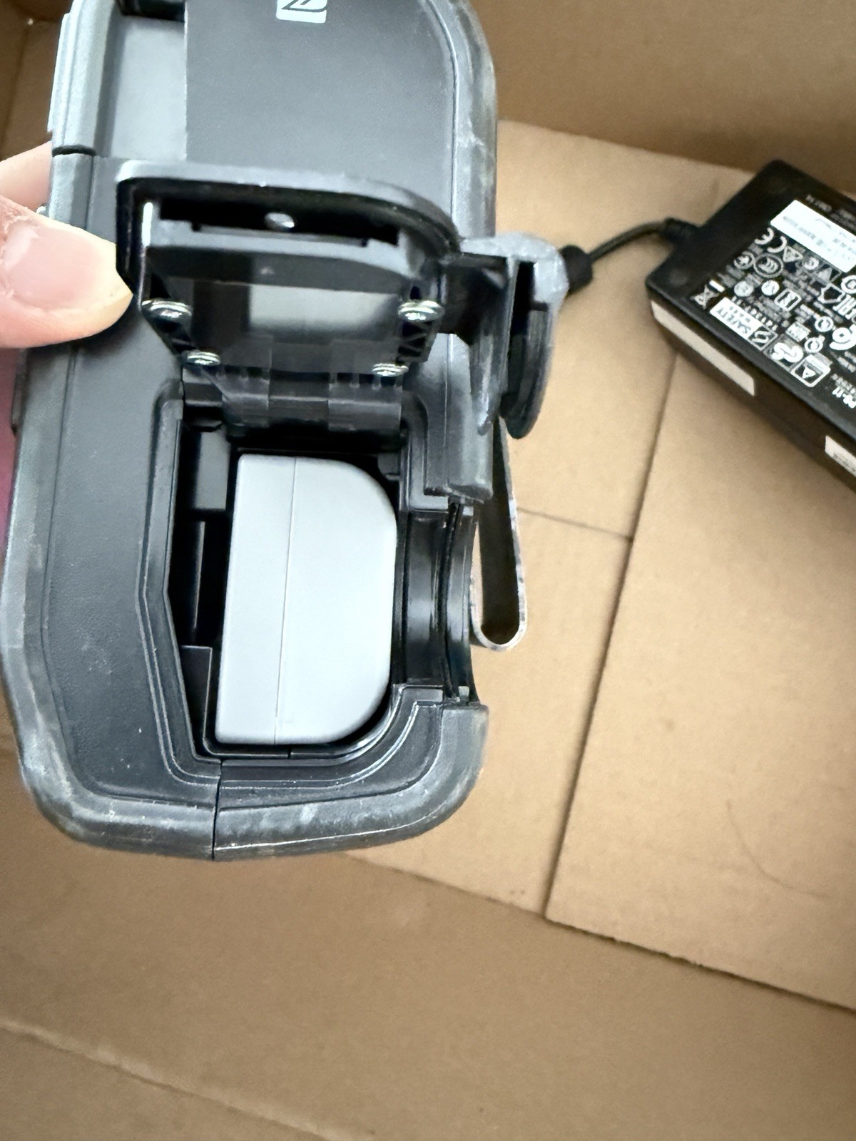 Epson TM-P80 Wireless Thermal Receipt Printer, Bluetooth w/Battery and Adapter