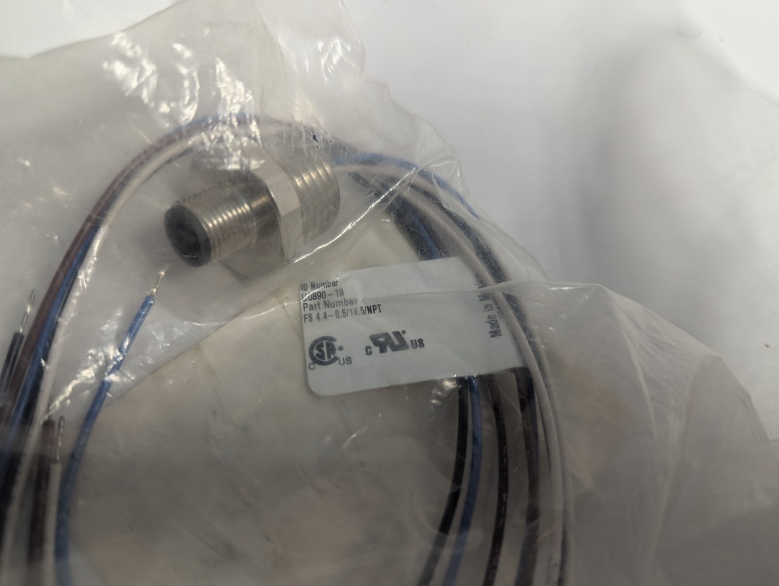 NEW LOT OF 2 GENUINE TURCK FS 4.4-0.5/14.5/NPT EURO FAST CONNECTOR U0890-18