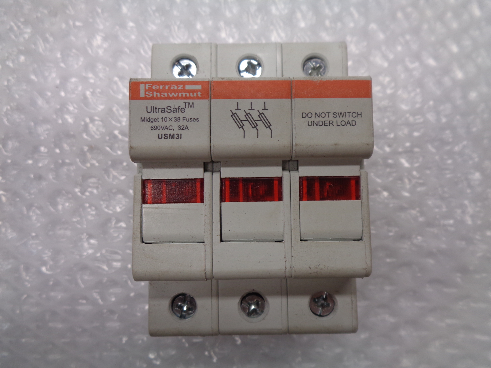 FERRAZ SHAWMUT USM3I Y219073 FUSEHOLDER 3POLE 690VAC NSNP
