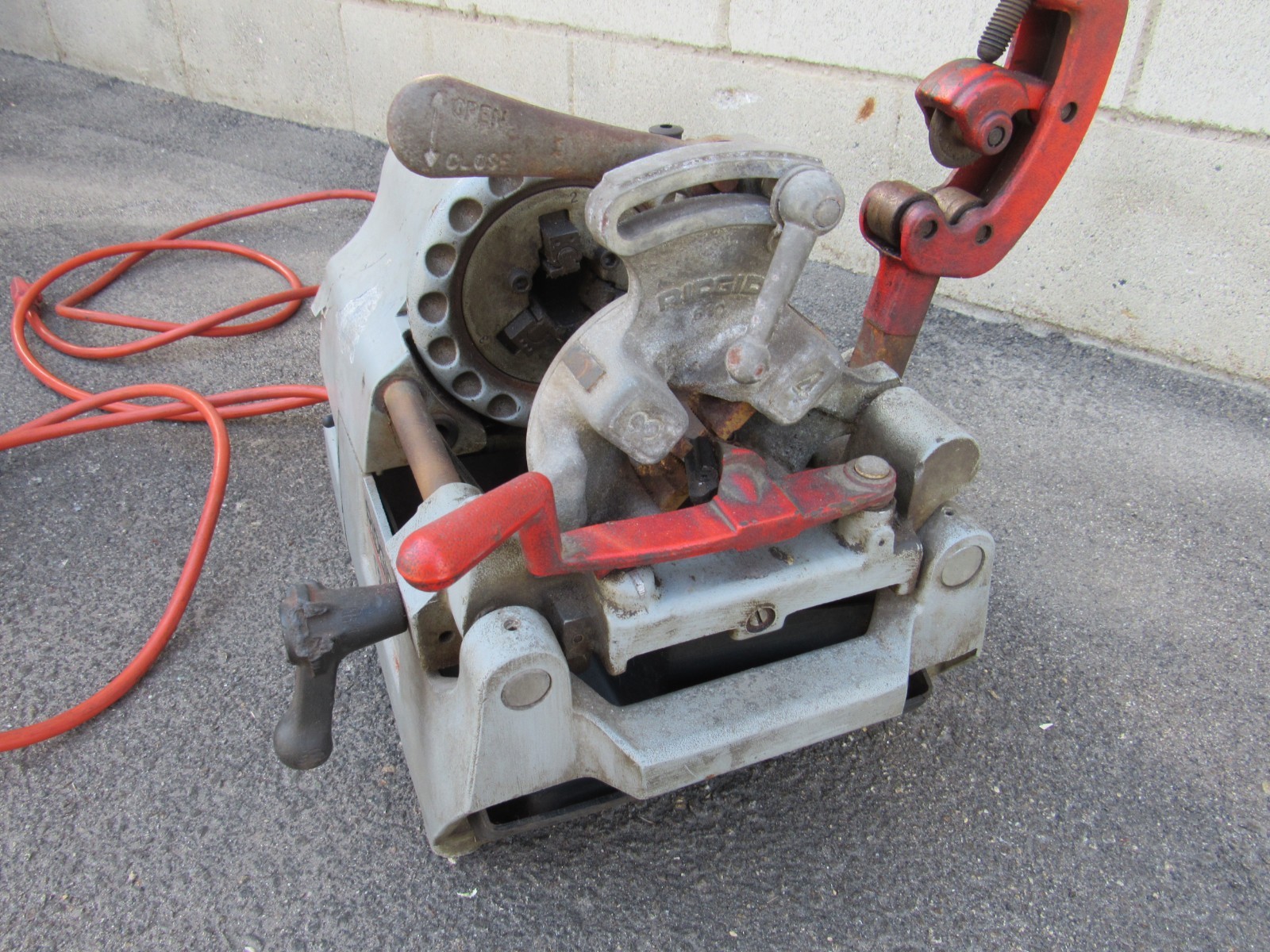 Ridgid 1210 Portable Pipe Threading Machine NPT Plumbing Repair Thread