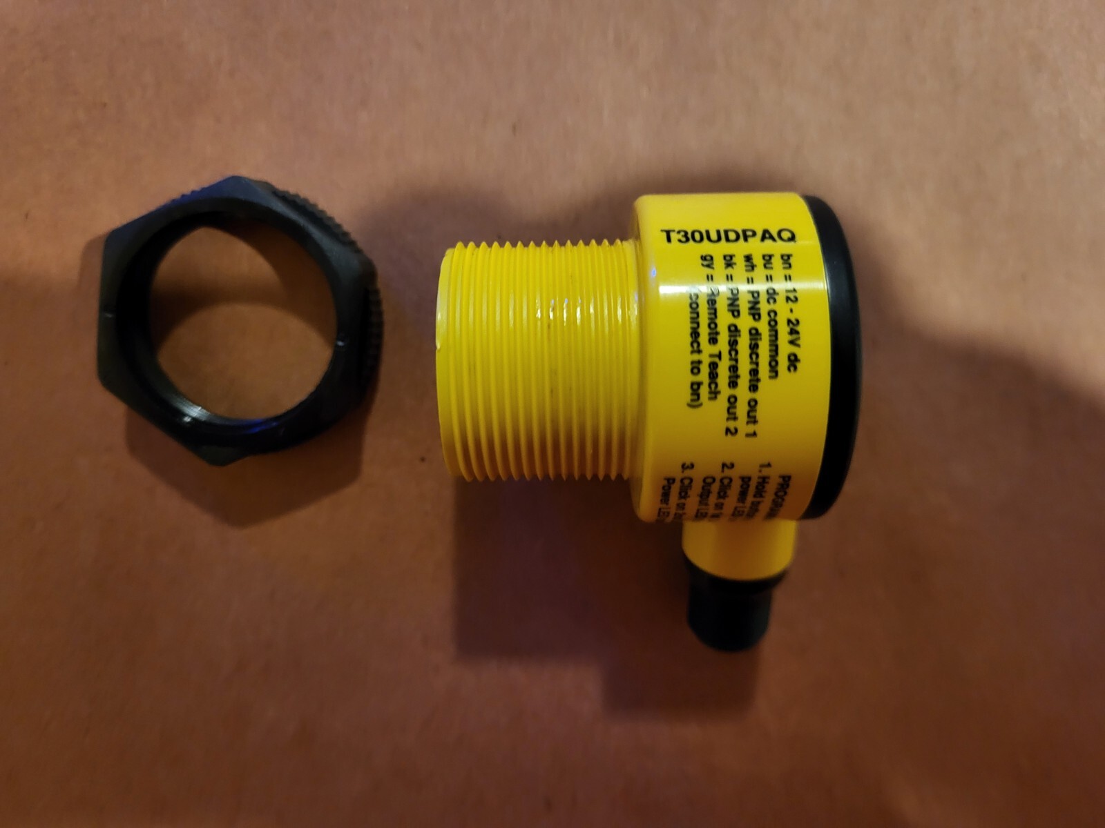 BANNER ENGINEERING T30UDPAQ DUAL-DISCRETE T30U 2 METER RANGE ULTRASONIC SENSOR