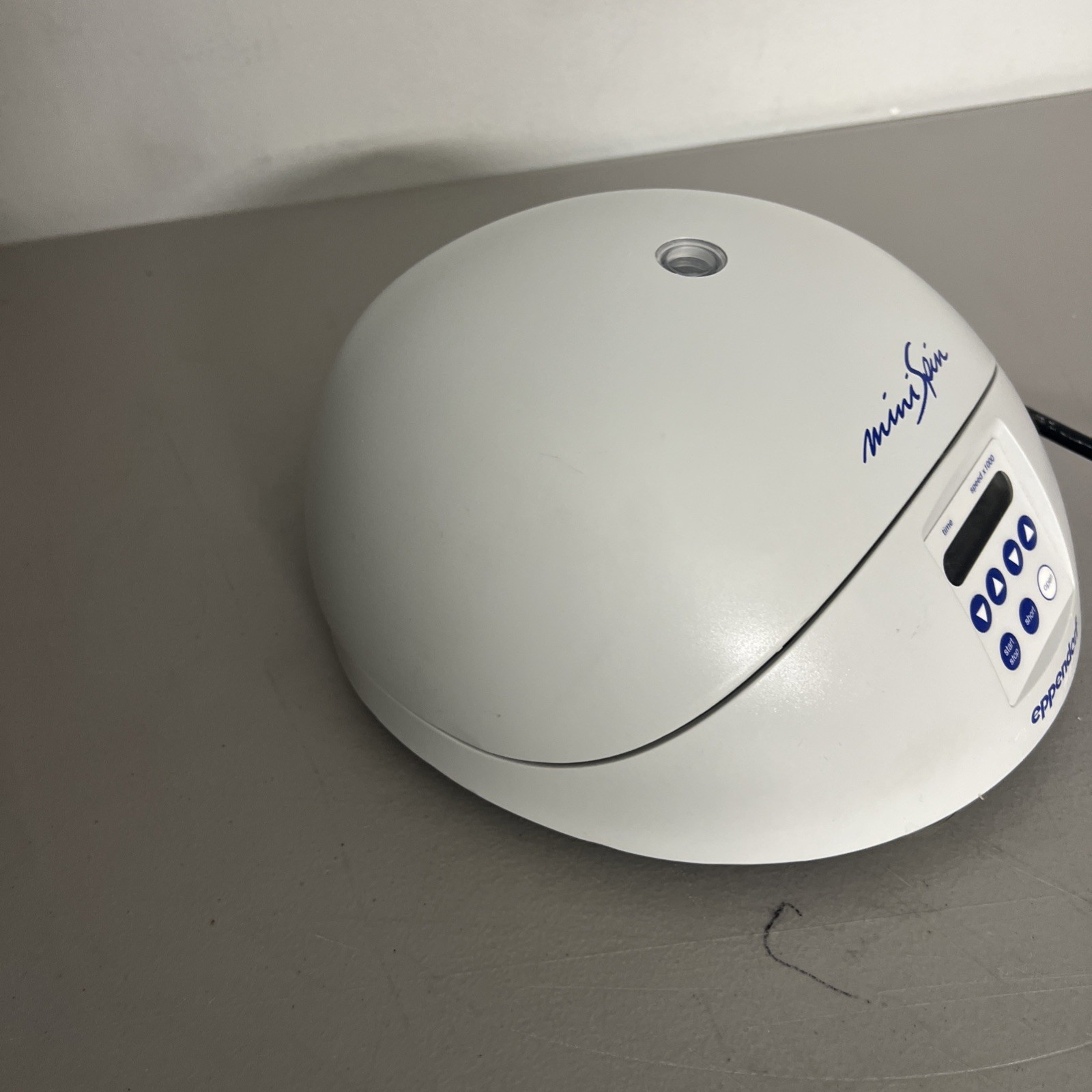 Eppendorf MiniSpin 5452 Microcentrifuge + F45-18-11 Rotor- Tested Working