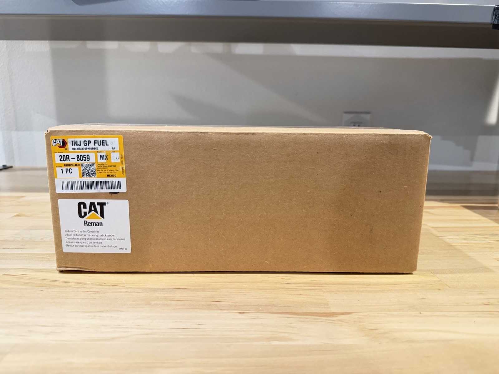 CAT 20R-8059 DIESEL INJECTOR (NEW FACTORY SEALED) FREE SHIPPING – GENUINE OEM