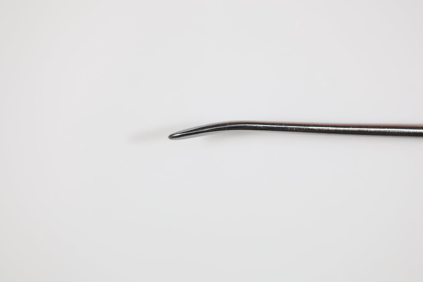 Boss 546-4992 #4 Penfield Dissector, Curved, 3mm Wide Tip, 8-3/4in