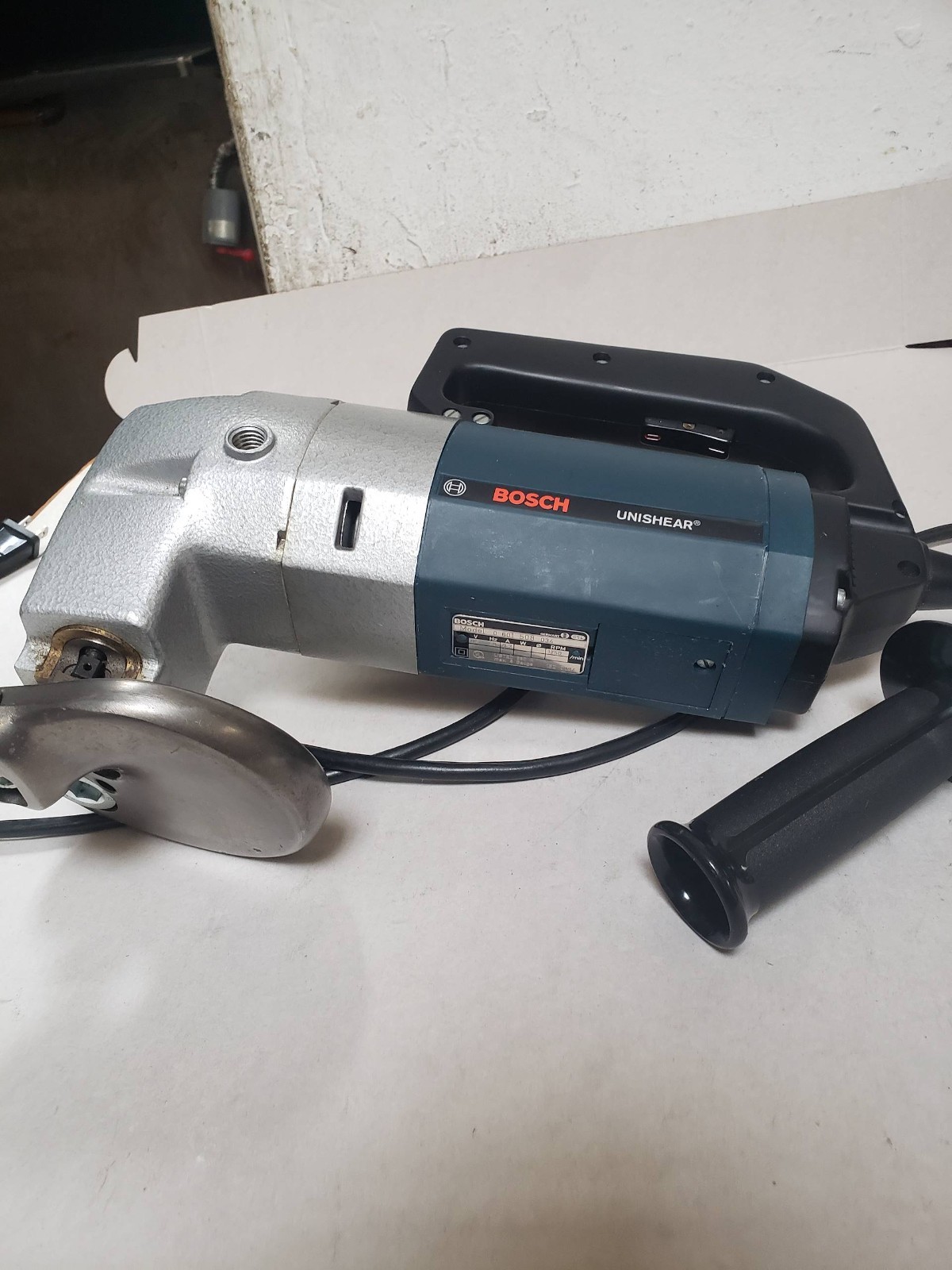 Bosch Unishear Metal Shear, Model 0 601 508 034, 115V, 8 Gauge. (Germany Made)
