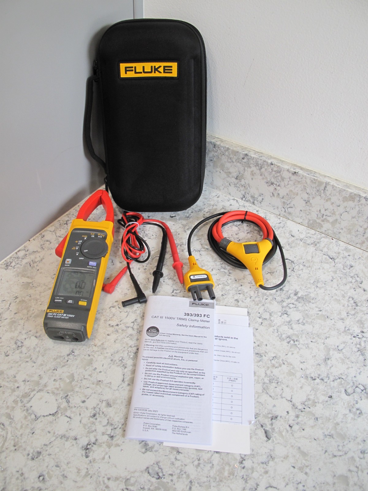 Fluke 393 FC Cat III 1500v trms clamp meter w/ iflex i2500-18 + case+leads