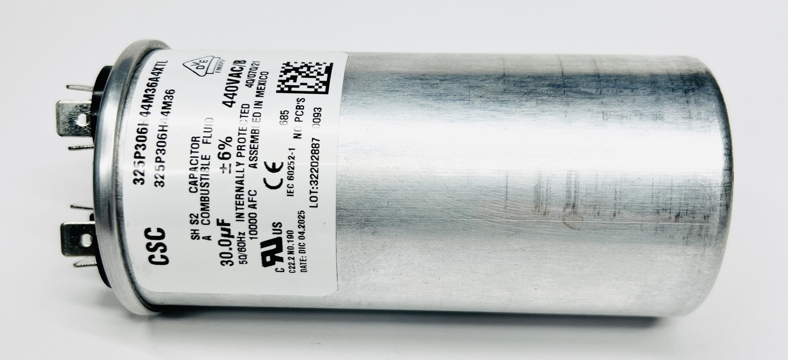 CSC 325P306H44M36A4XTL 30.0 uF 440V 32155391 0520 Run Round Capacitor 50/60HZ