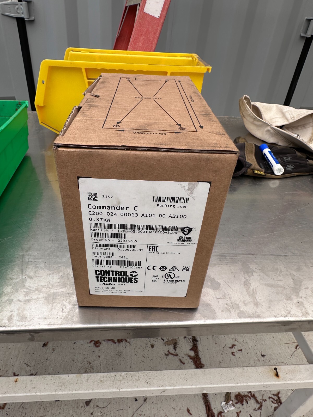 Control Techniques Commander C C200-024 00013 A101 00 AB100 0.37kW