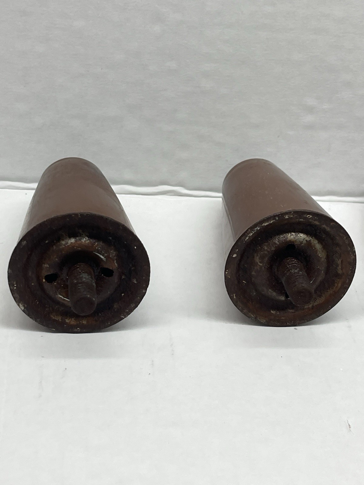 MCM (4) 2-1/2″ Metal Legs DIY Furniture Or Gas Heater Other Projects Threaded