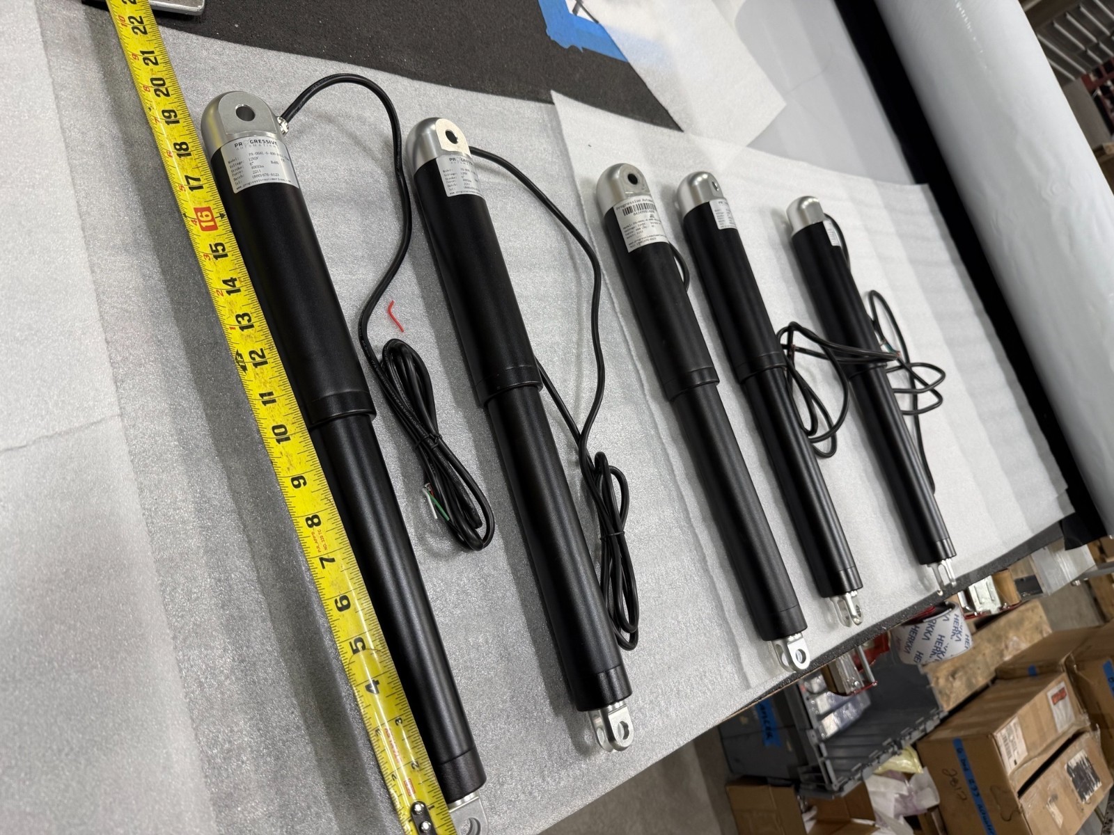 Progressive Automations waterproof linear actuator 400 lb.