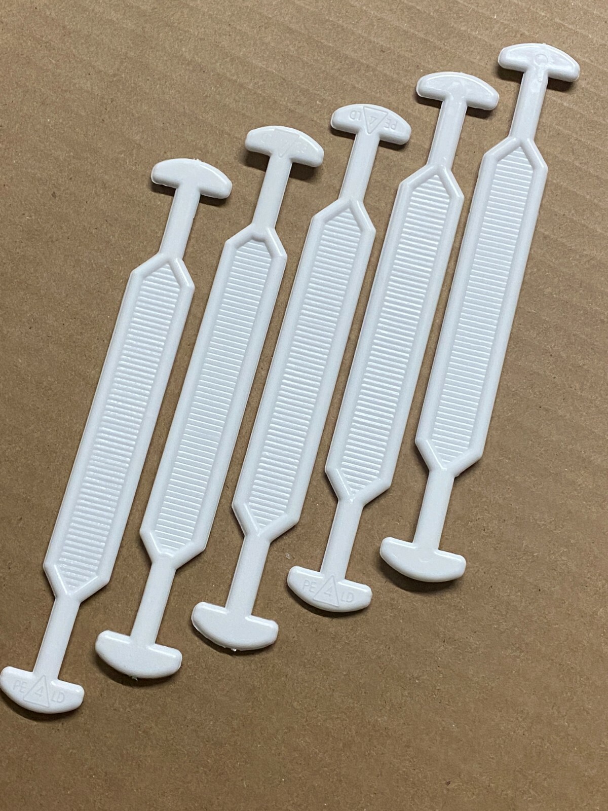 5 Heavy Duty 6.75″ Cardboard Box Handles Plastic Carrying Shipping 45 lbs White
