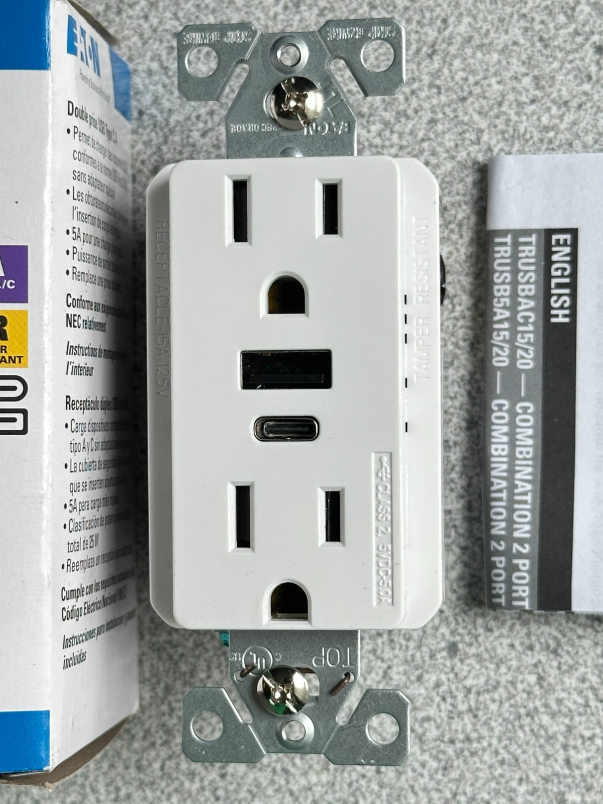 NEW Eaton Duplex Receptacle USB A & TYPE C Charger White 15A Tamper Resistant