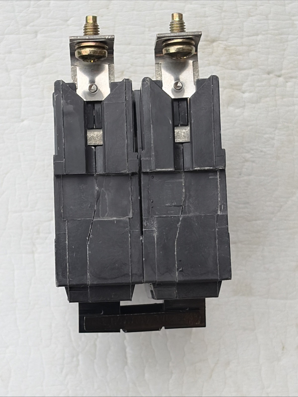 GE THQB2130, 30 Amp, 240 Volt, 2 Pole, Bolt-On Circuit Breaker (see pics)