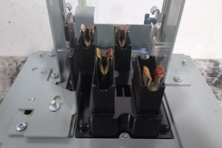 GE SB47ED6G 600VAC 70 Amps 3 Phase 3 Poles Bus Plug