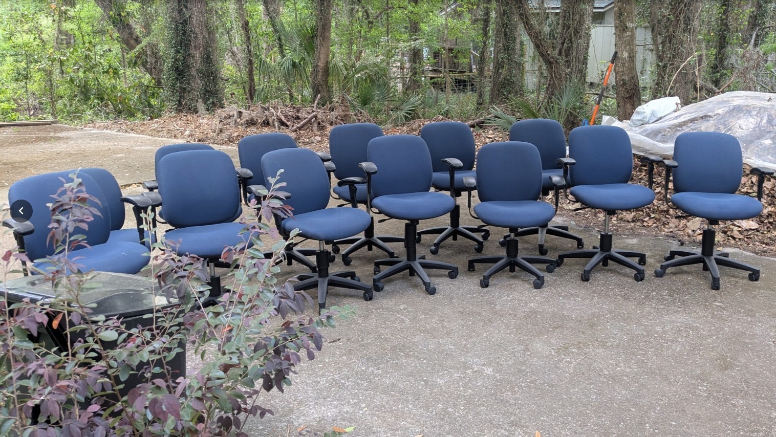 12 HON Commercial Office Chairs — Matching Blue Task Chairs w/ Arms — Local Pick