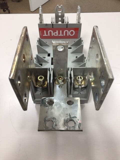 Merlin Gerin NSJ400 / NSJ600 Plug in Base Adapter 32514 w/ Bus Bar Extensions