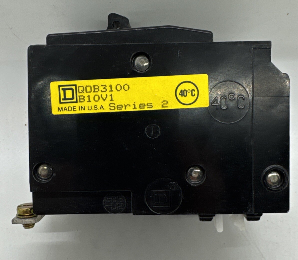 NEW QOB3100 Square D 100 Amp Circuit Breaker With Visi-Trip Indicator 3 Poles