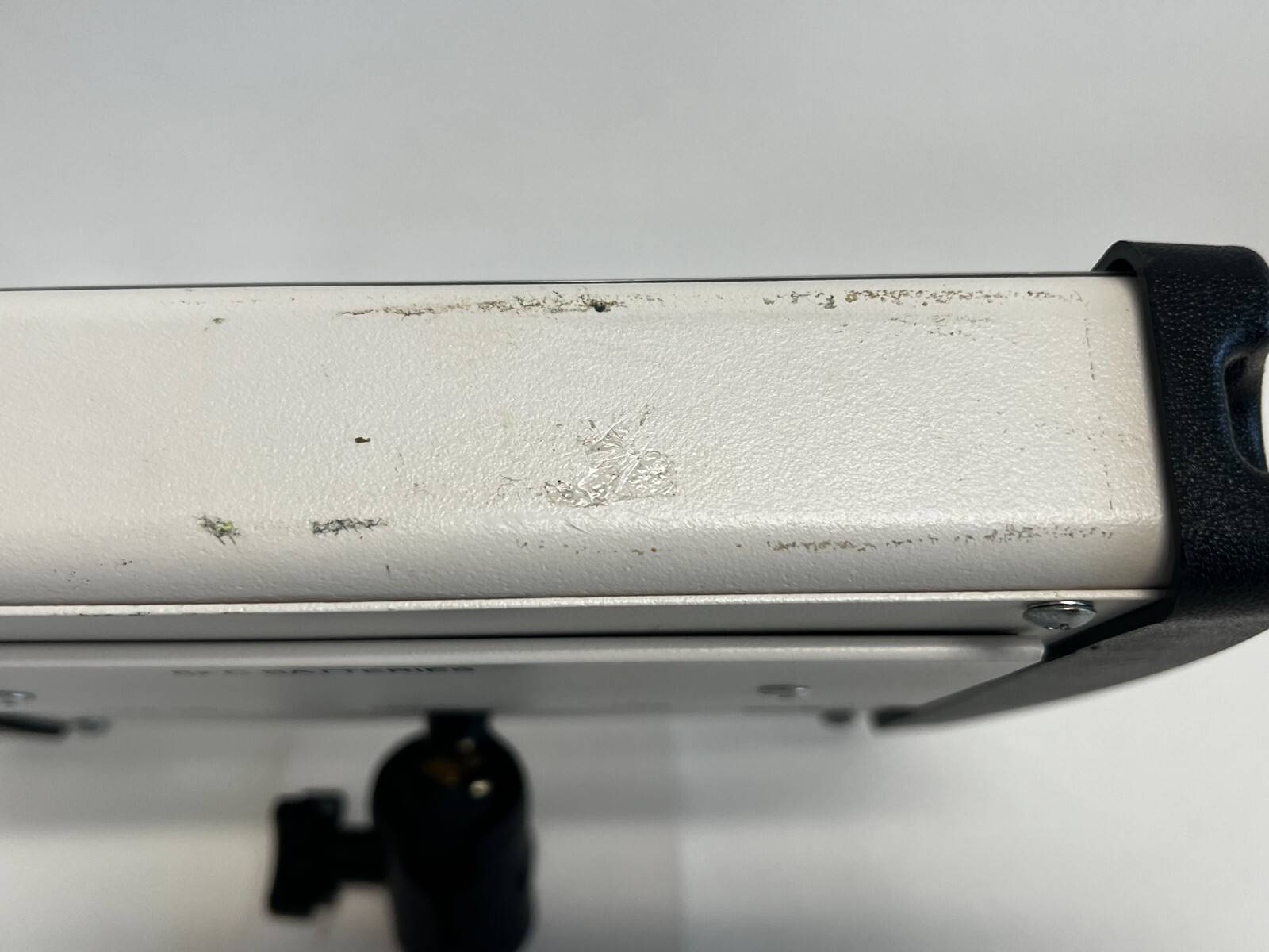 Shelf 18: Detecto MedVue Digital Weight Analyzer Head CR-1000D – Untested