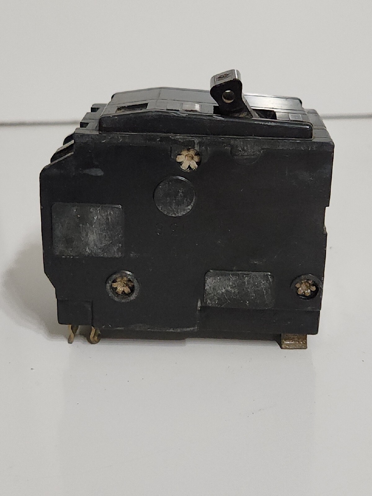 Square D QO260 2 Pole 60 Amp 120 240V AC Type QO Plug In Yellow  Circuit Breaker