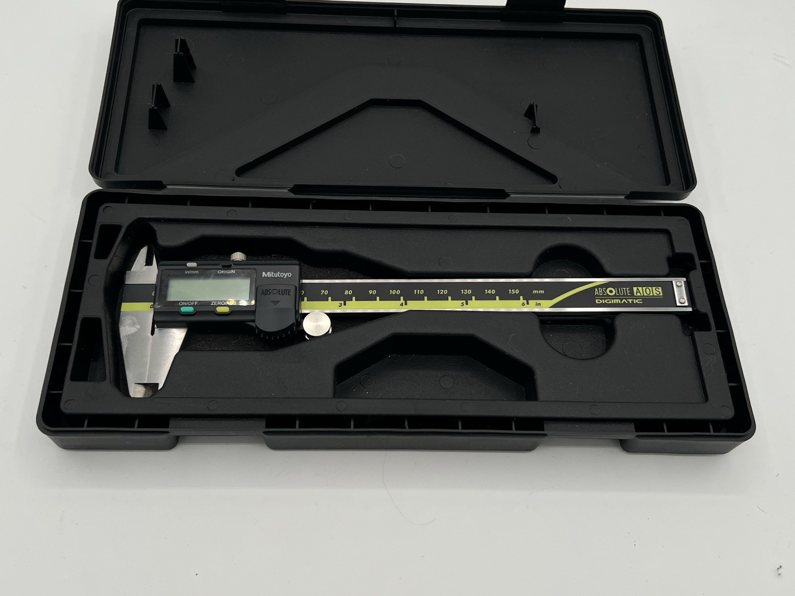 Mitutoyo Digital Caliper 500-196-30 0-6″ ABSOLUTE Digimatic IP67 0.0005in/0.01mm
