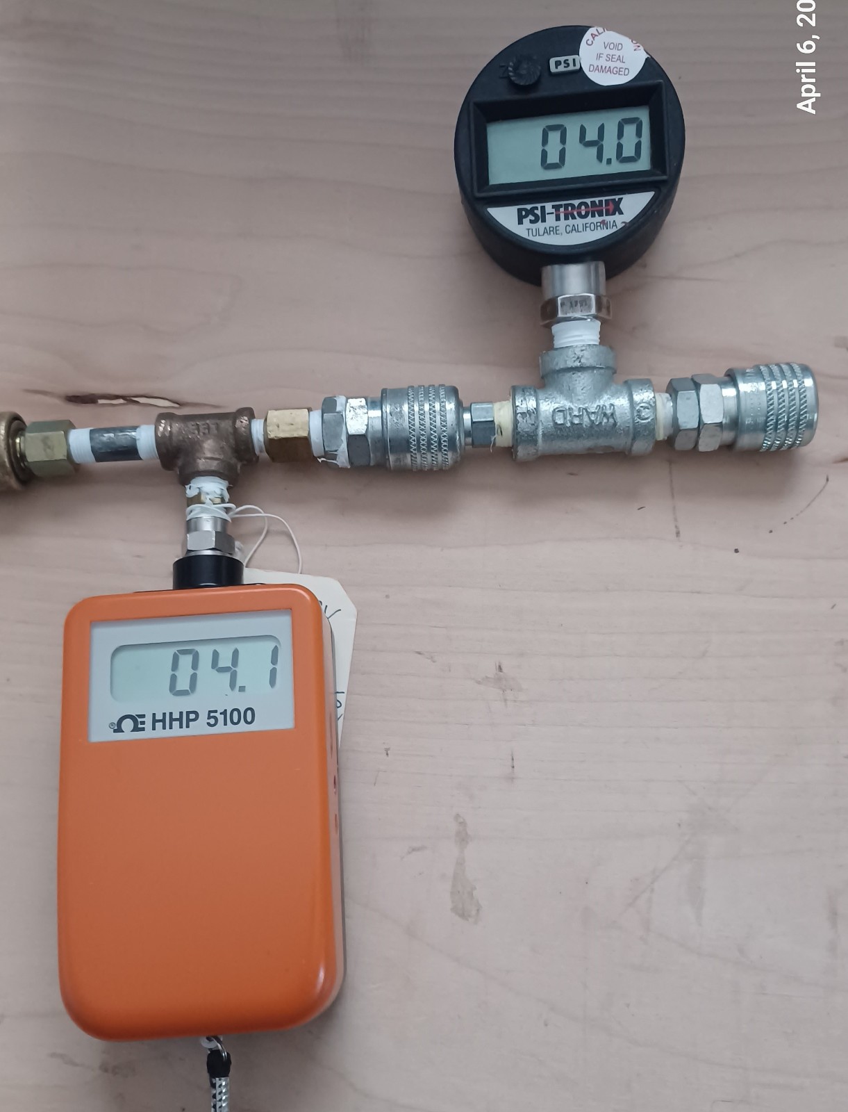PSI-TRONIX PG-2000-200.0-PSI Digital Pressure Gauge