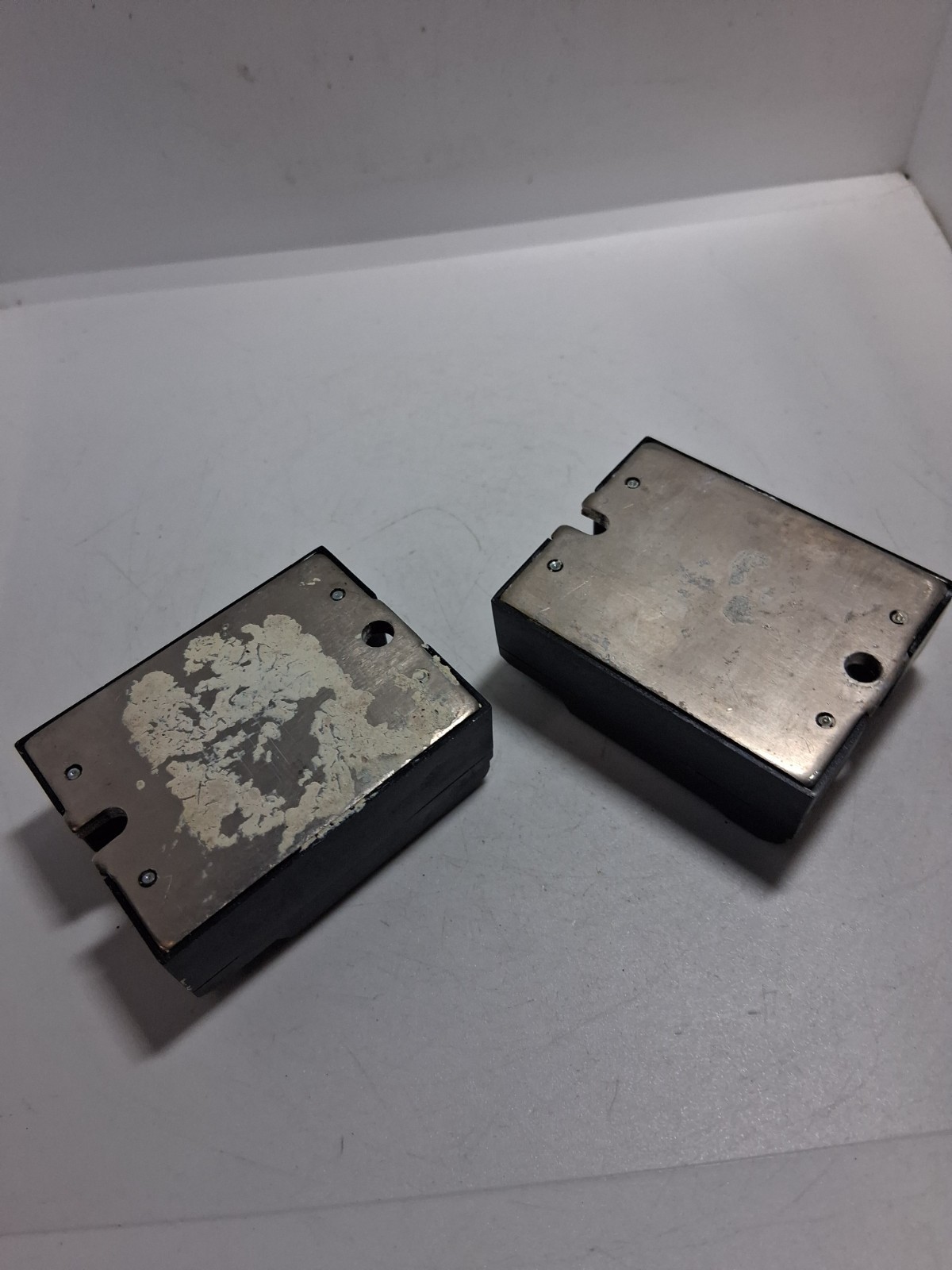 CRYDOM H12WD4890 SOLID STATE RELAY 600VAC 90A (LOT OF 2)