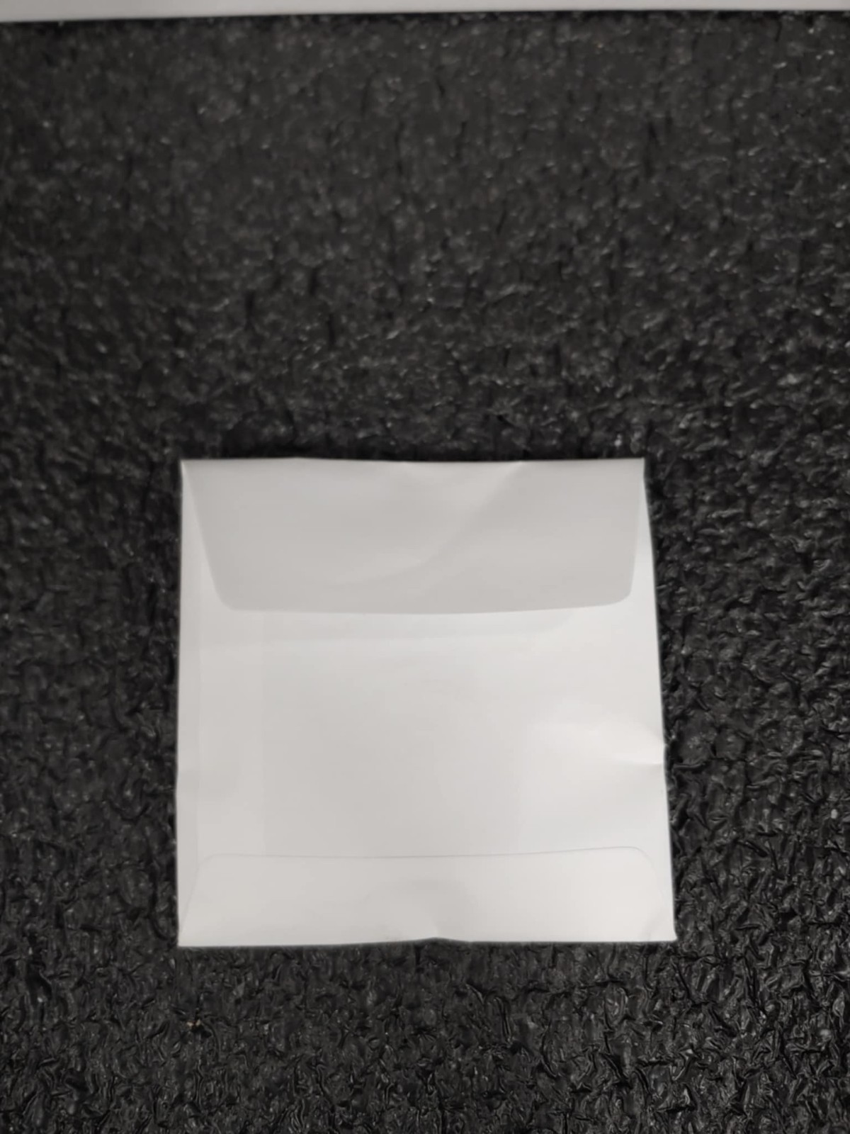 Midwest Optical Systems P7004606930 PR032-25.5 Visible Linear Polarizer Filter