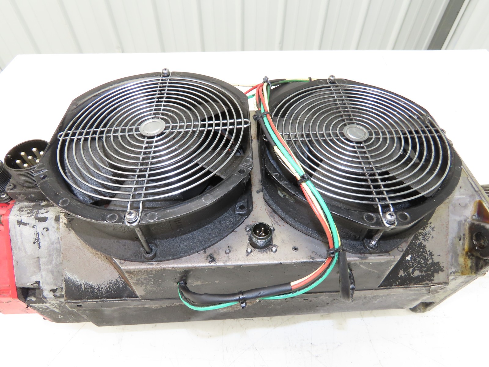 Fanuc A06B-0158-B075 a40/2000 AC Servo Motor 7.3kW 25A 2000 RPM 184V 3PH
