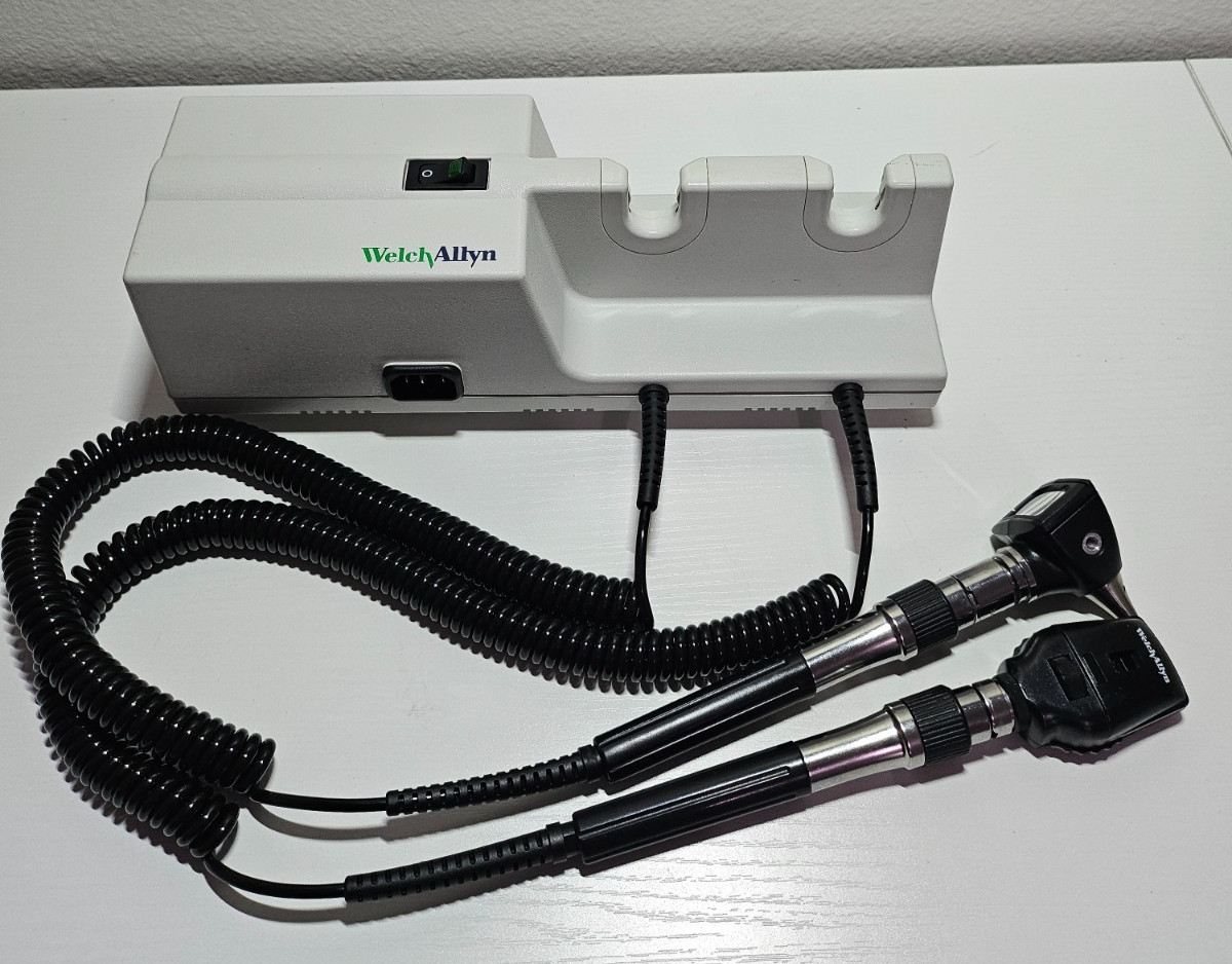 Welch Allyn 767 Wall Transformer with Heads Ophthalmoscope & Otoscope