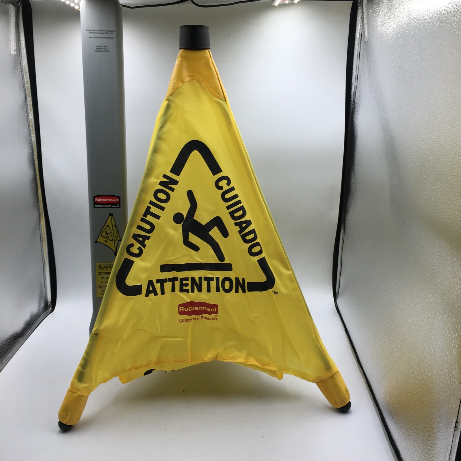 Rubbermaid 9S01 FG9S0100YEL 30″ Pop-Up Safety Cone Wet Floor Symbol Caution!